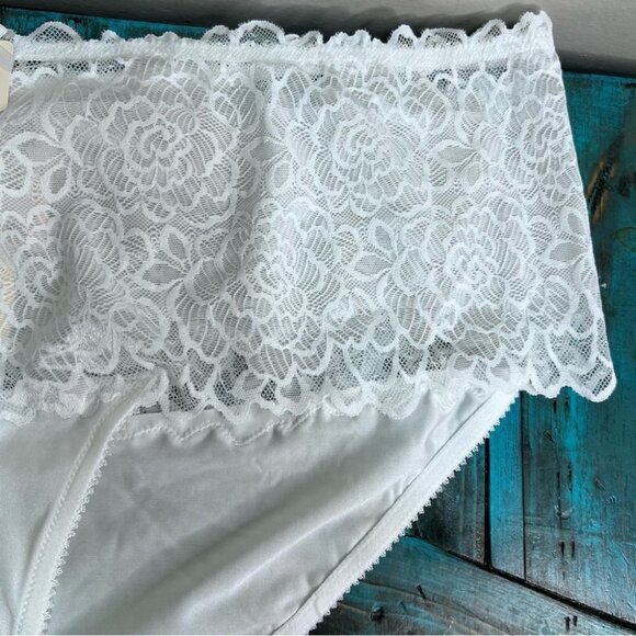 Pennington’s White Femme Couture Panty Déesse Collection Size 4x NWT Brand New - Picture 5 of 8